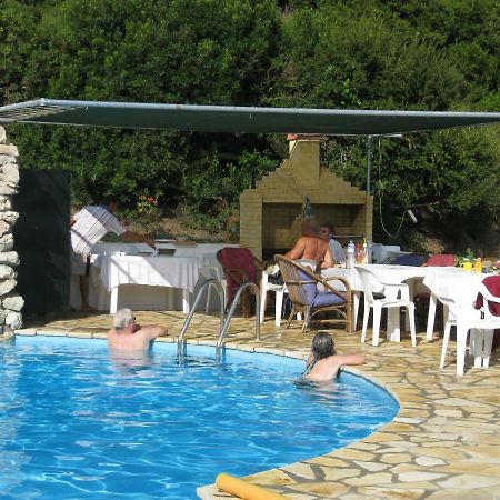 Angela Apartments Pool Gardens And Sea Views Agios Stefanos Avliotes  Eksteriør bilde