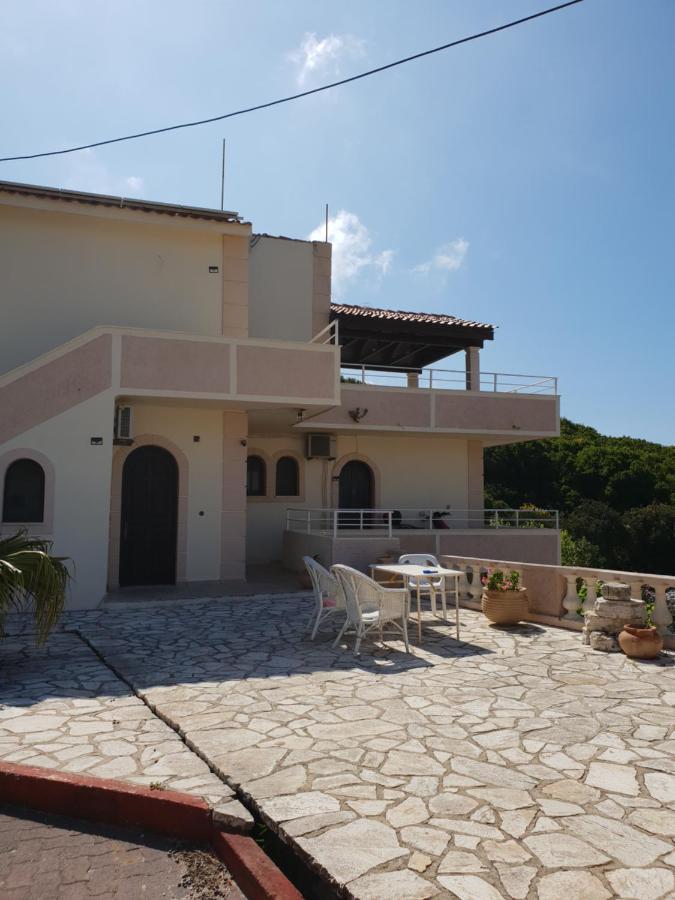 Angela Apartments Pool Gardens And Sea Views Agios Stefanos Avliotes  Eksteriør bilde