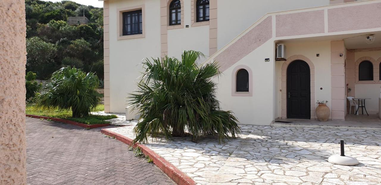 Angela Apartments Pool Gardens And Sea Views Agios Stefanos Avliotes  Eksteriør bilde