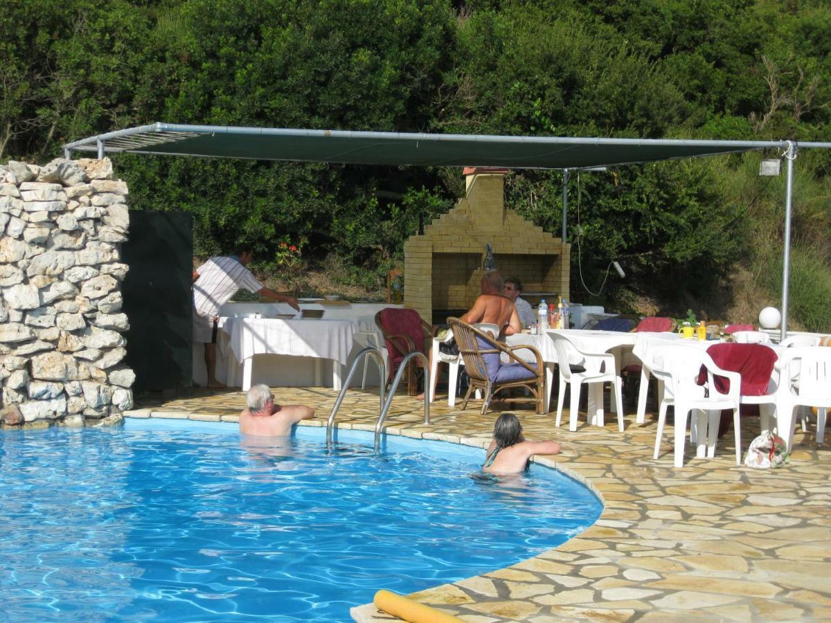 Angela Apartments Pool Gardens And Sea Views Agios Stefanos Avliotes  Eksteriør bilde