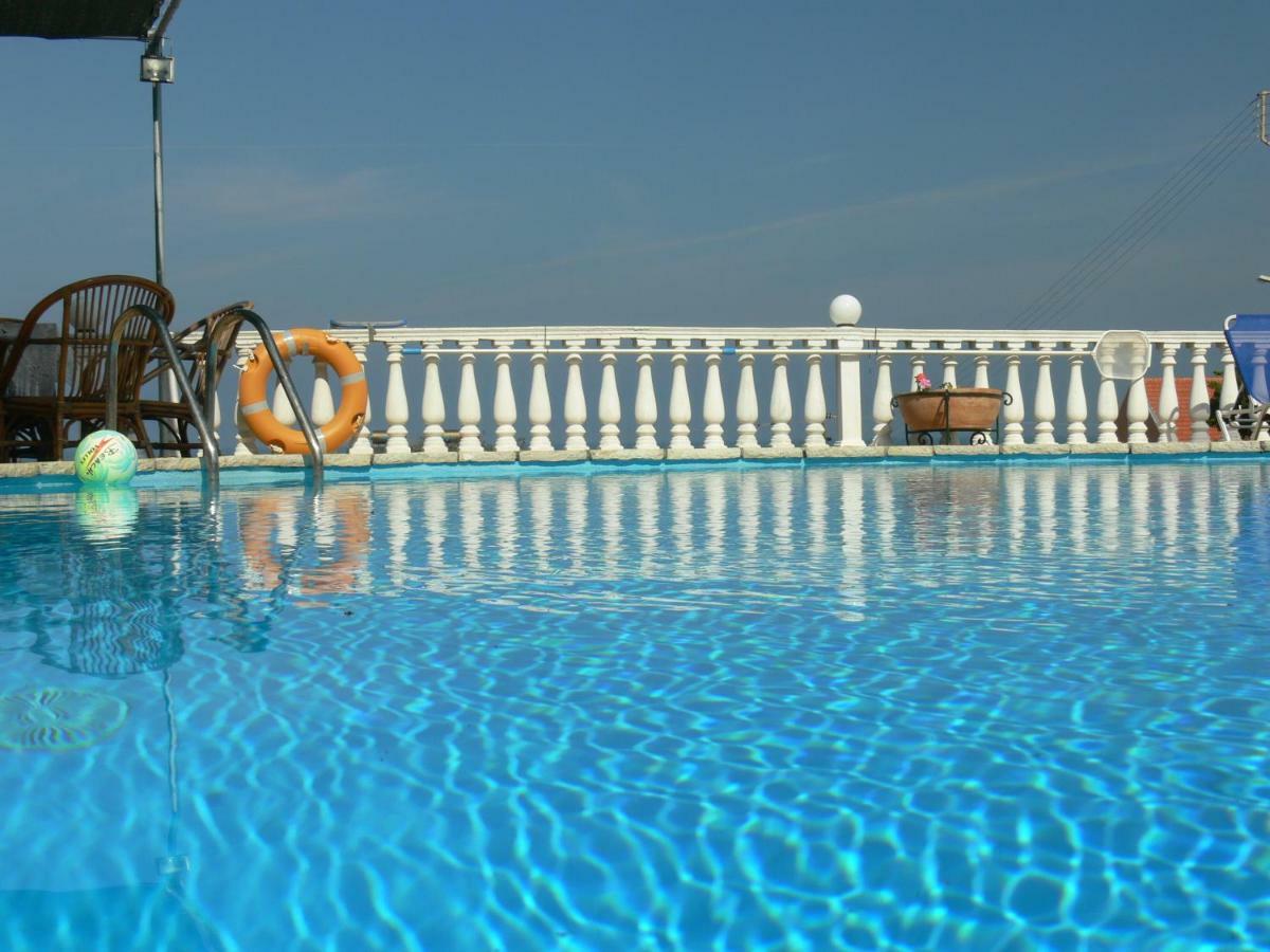 Angela Apartments Pool Gardens And Sea Views Agios Stefanos Avliotes  Eksteriør bilde